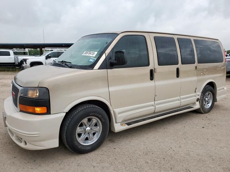 GMC Savana