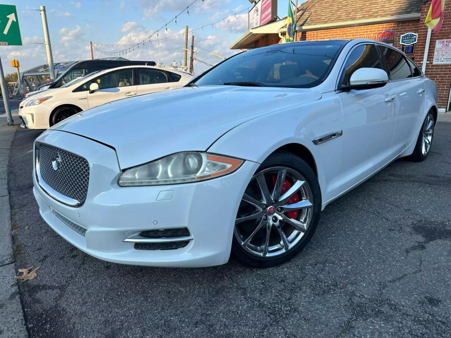 2012 JAGUAR XJ