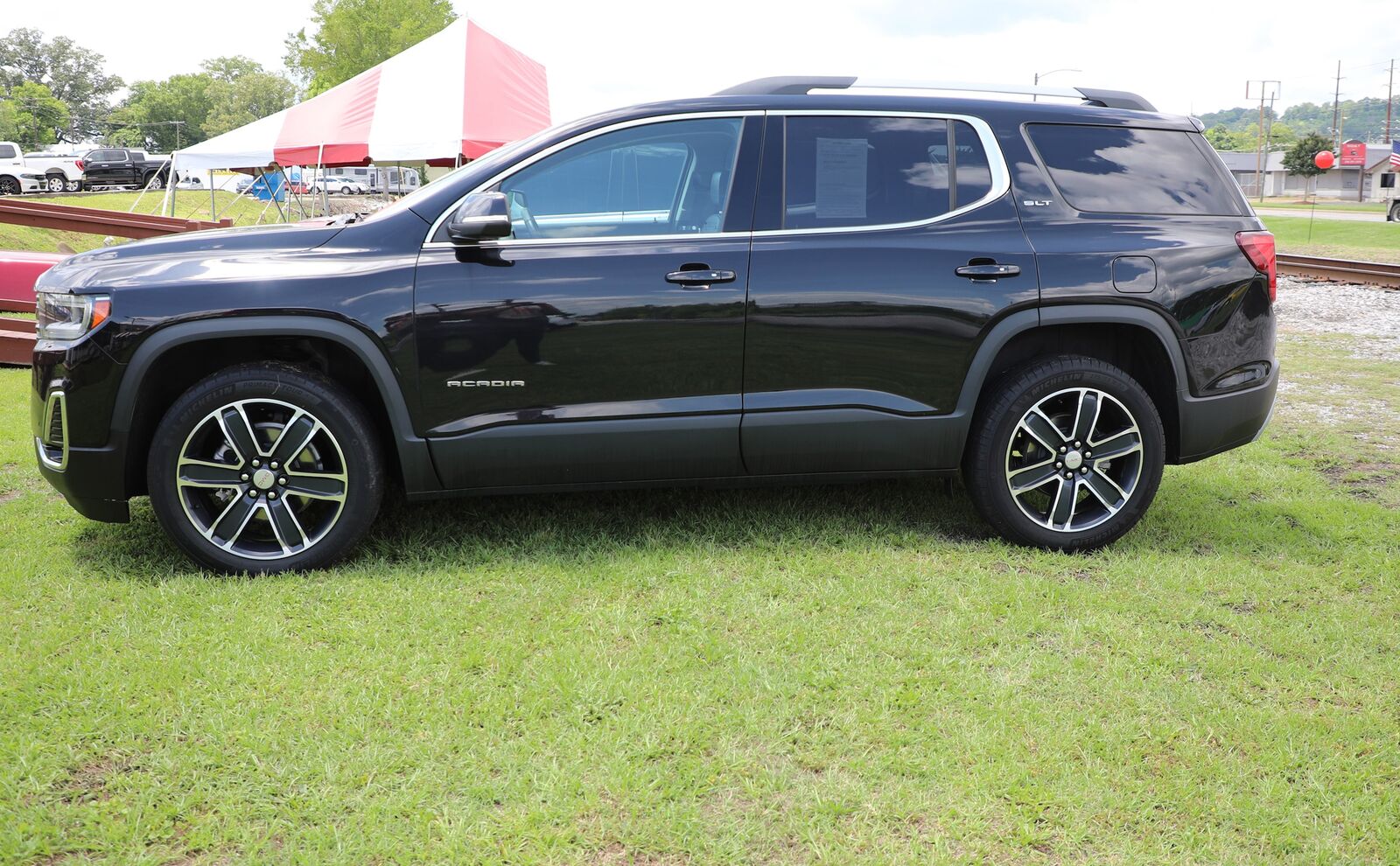 2023 GMC Acadia