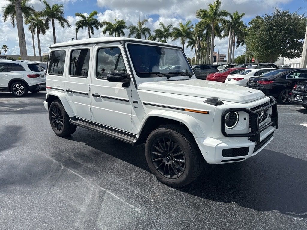 MERCEDES-BENZ