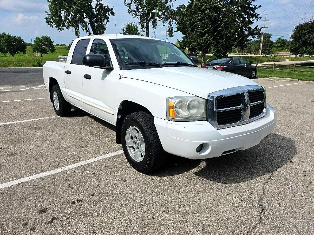 2005 DODGE Dakota