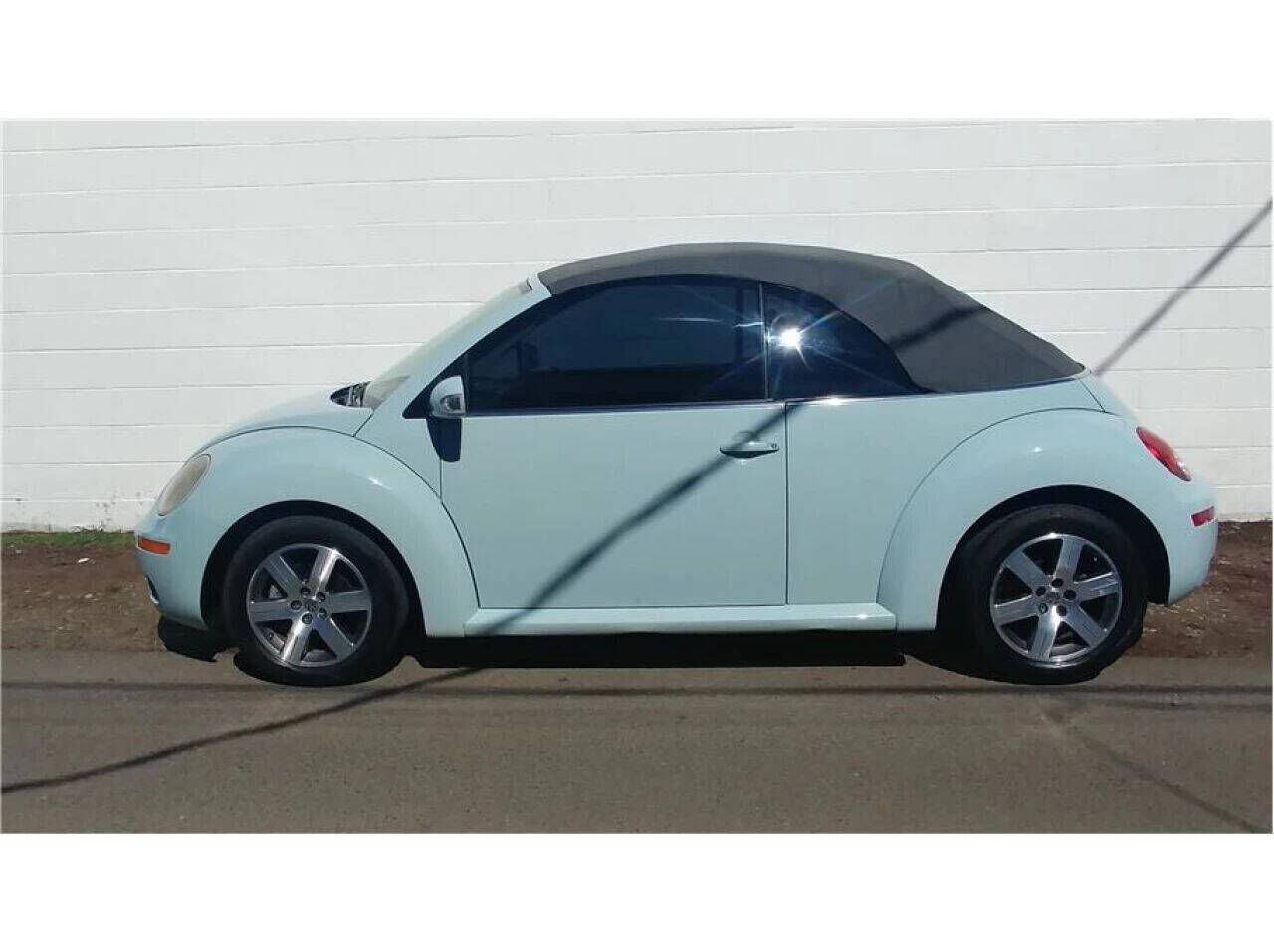 2006 VOLKSWAGEN Beetle