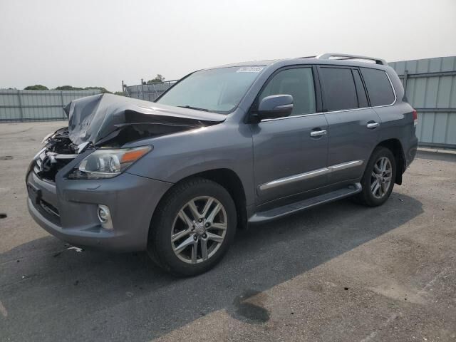 Lexus LX