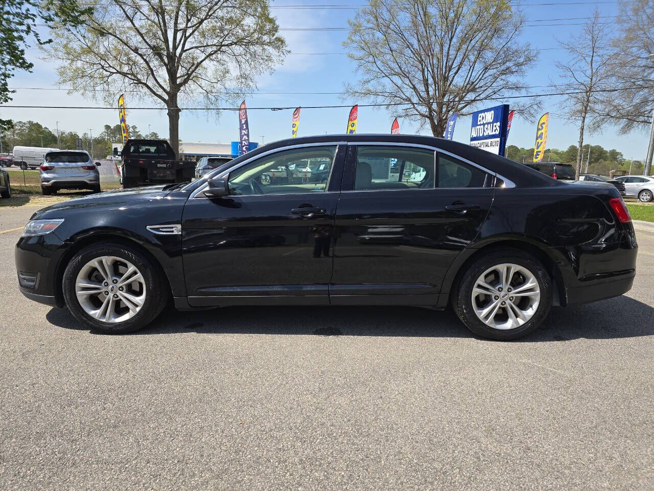 2016 FORD Taurus