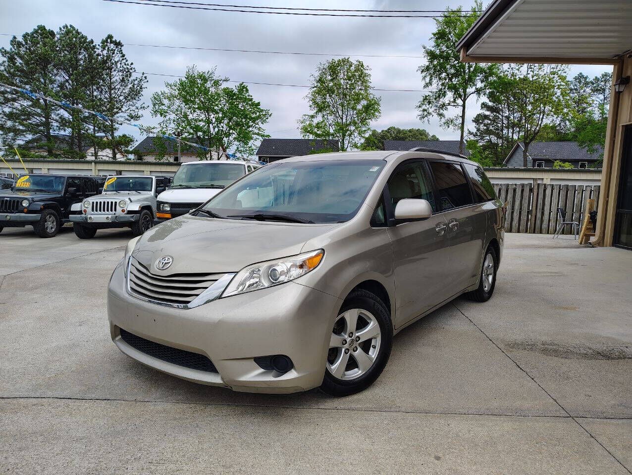 2016 TOYOTA Sienna