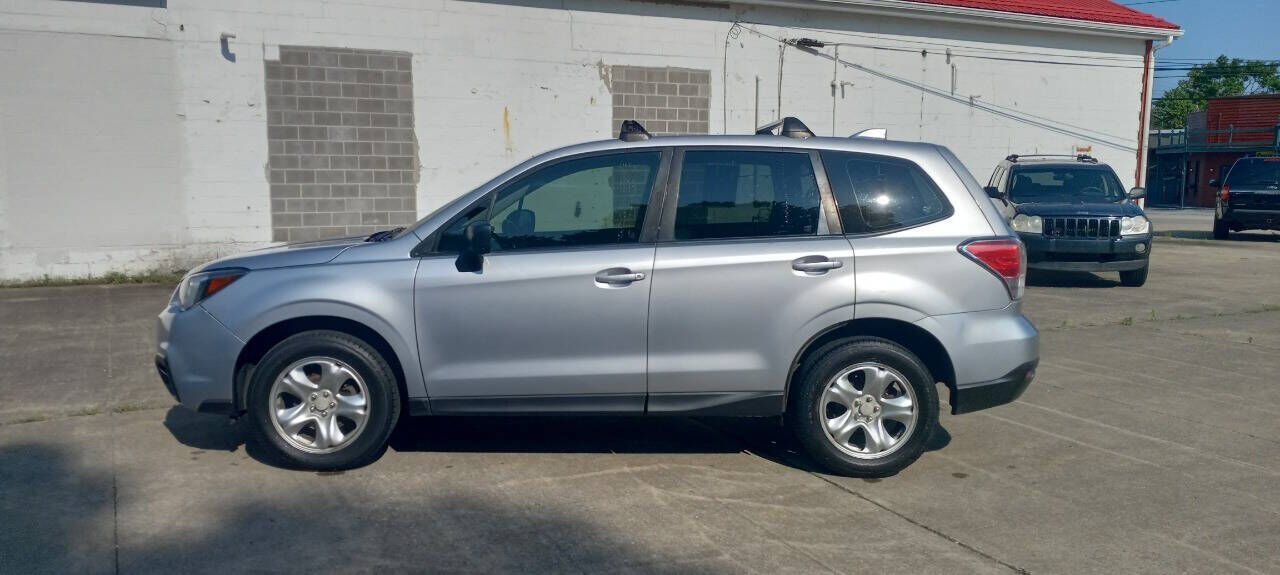 2017 SUBARU Forester