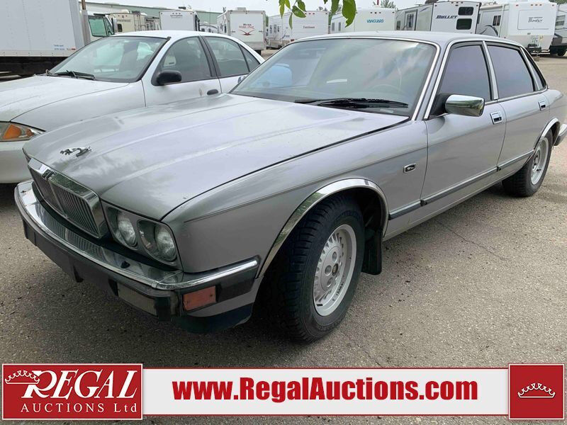 Jaguar XJ6