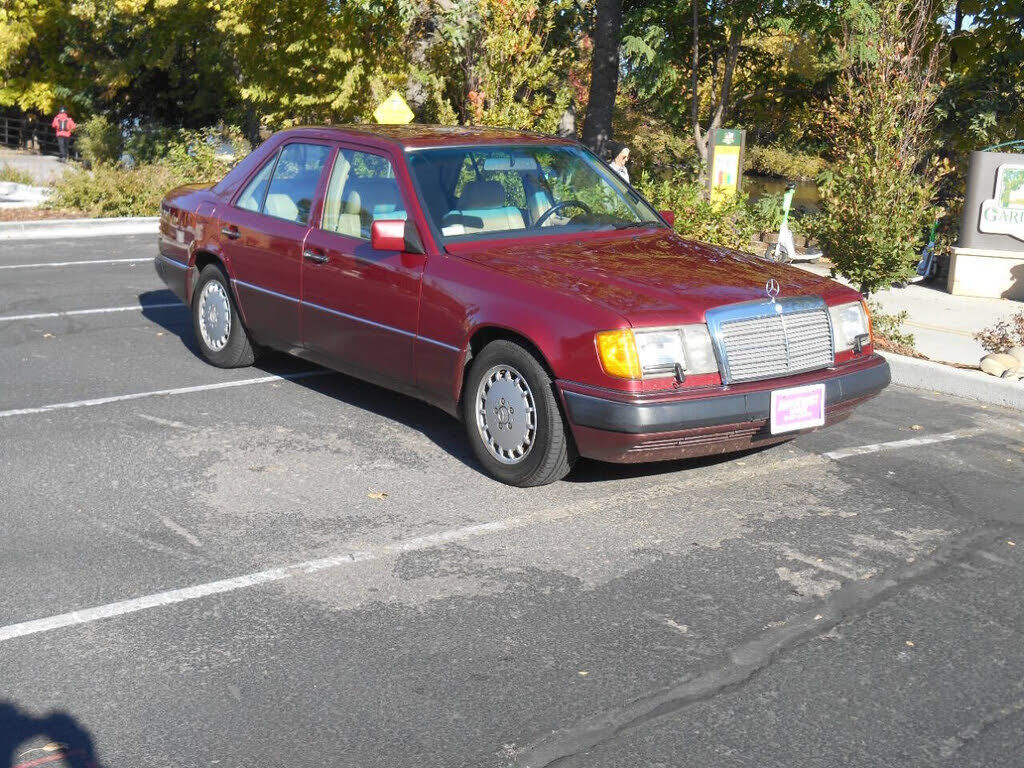 Mercedes-Benz 300