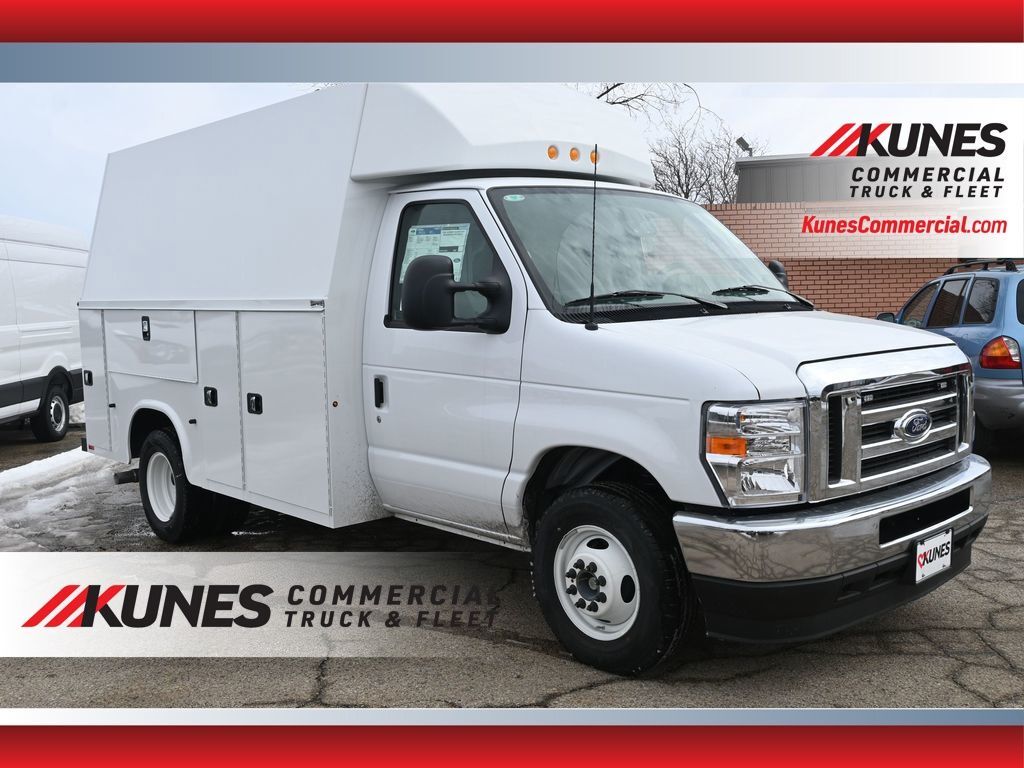 2025 FORD E-350