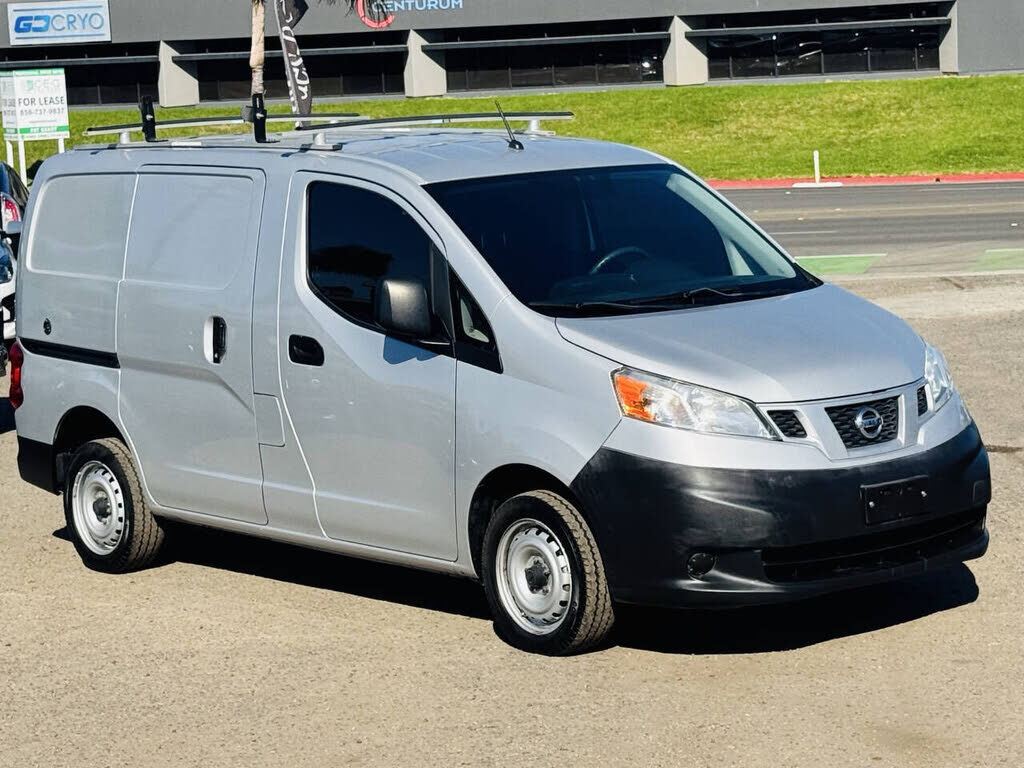 Nissan NV200