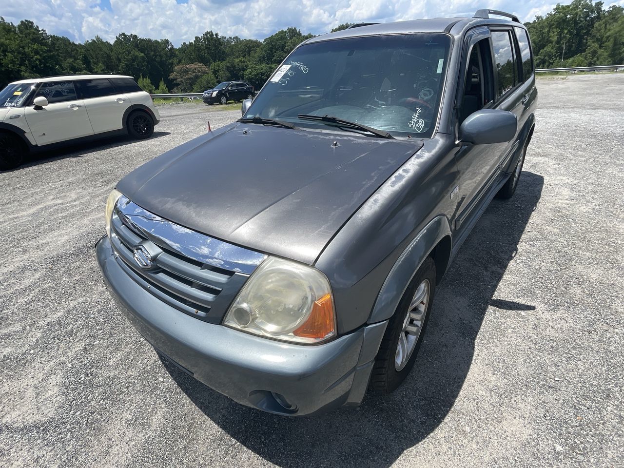 Suzuki XL7
