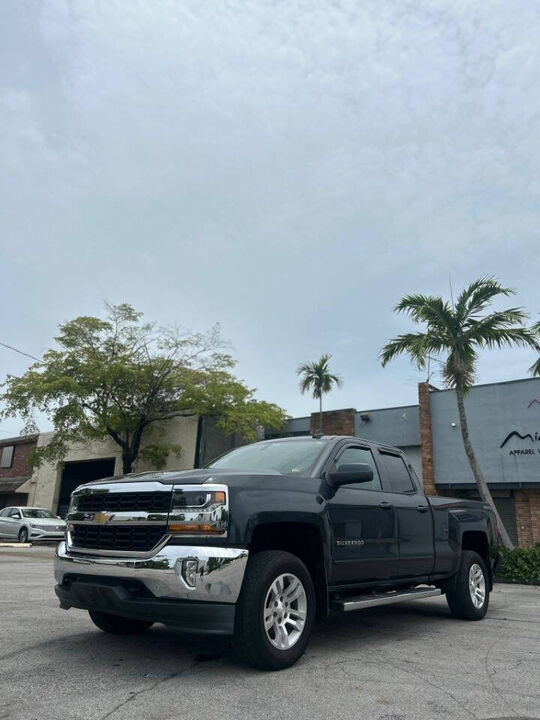 2017 CHEVROLET Silverado