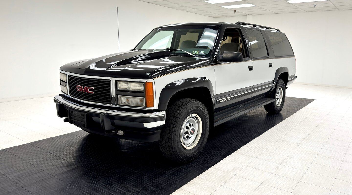 GMC Suburban