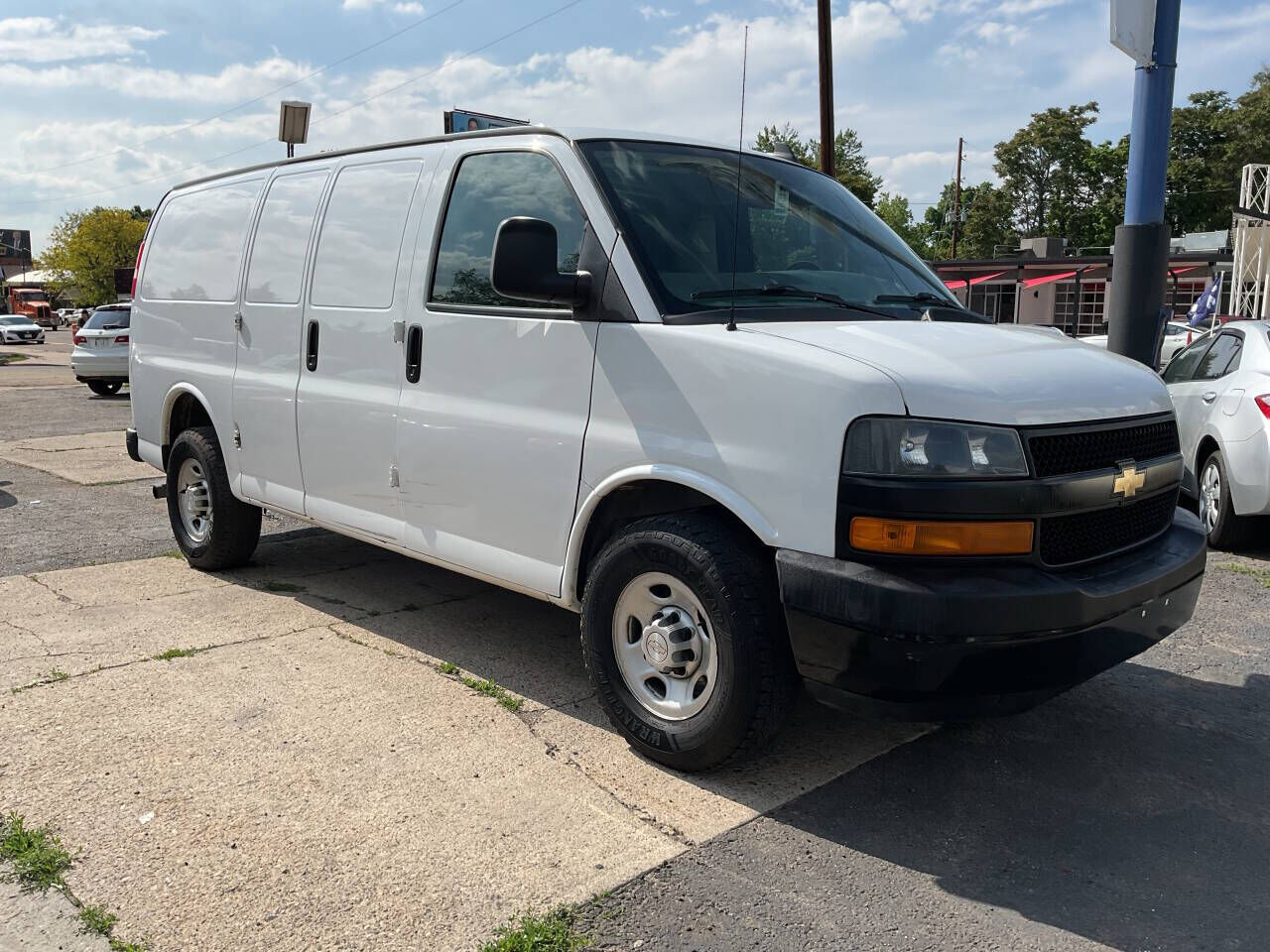 2019 CHEVROLET Express