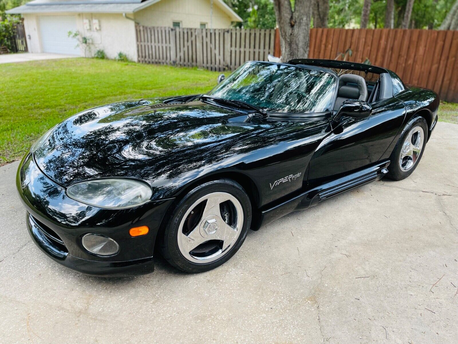 Dodge Viper