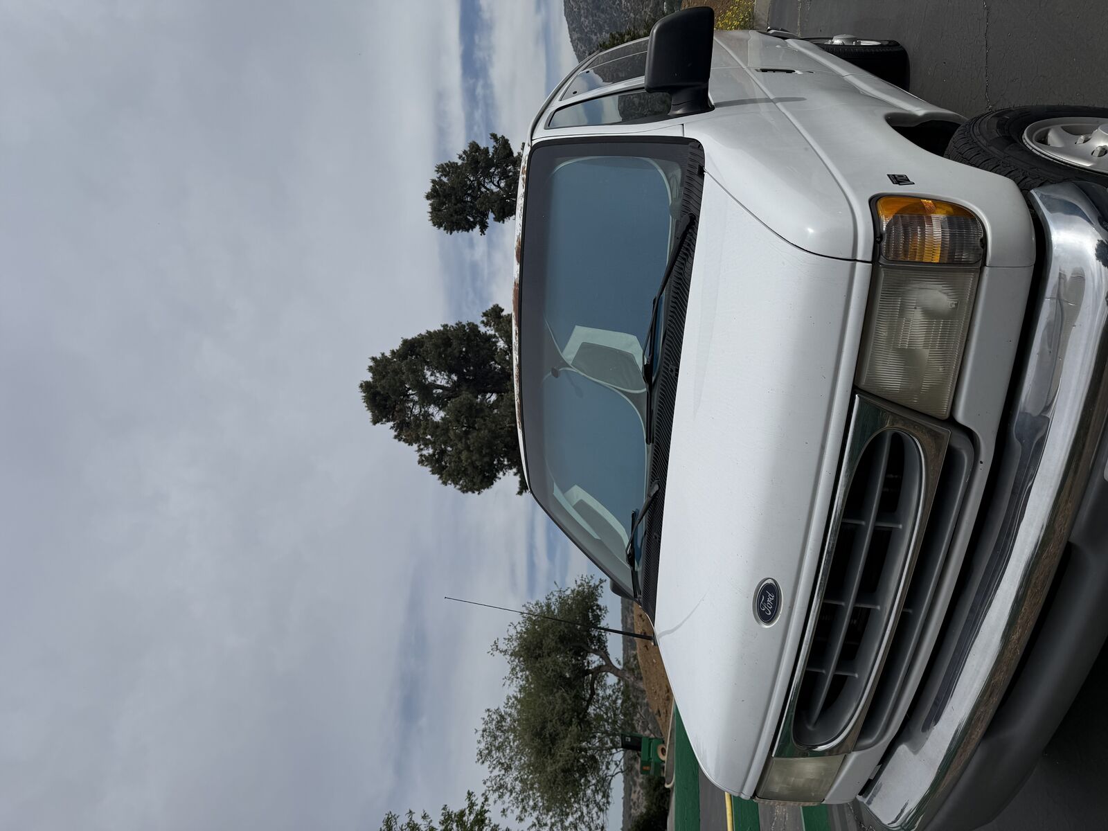 Ford E-350