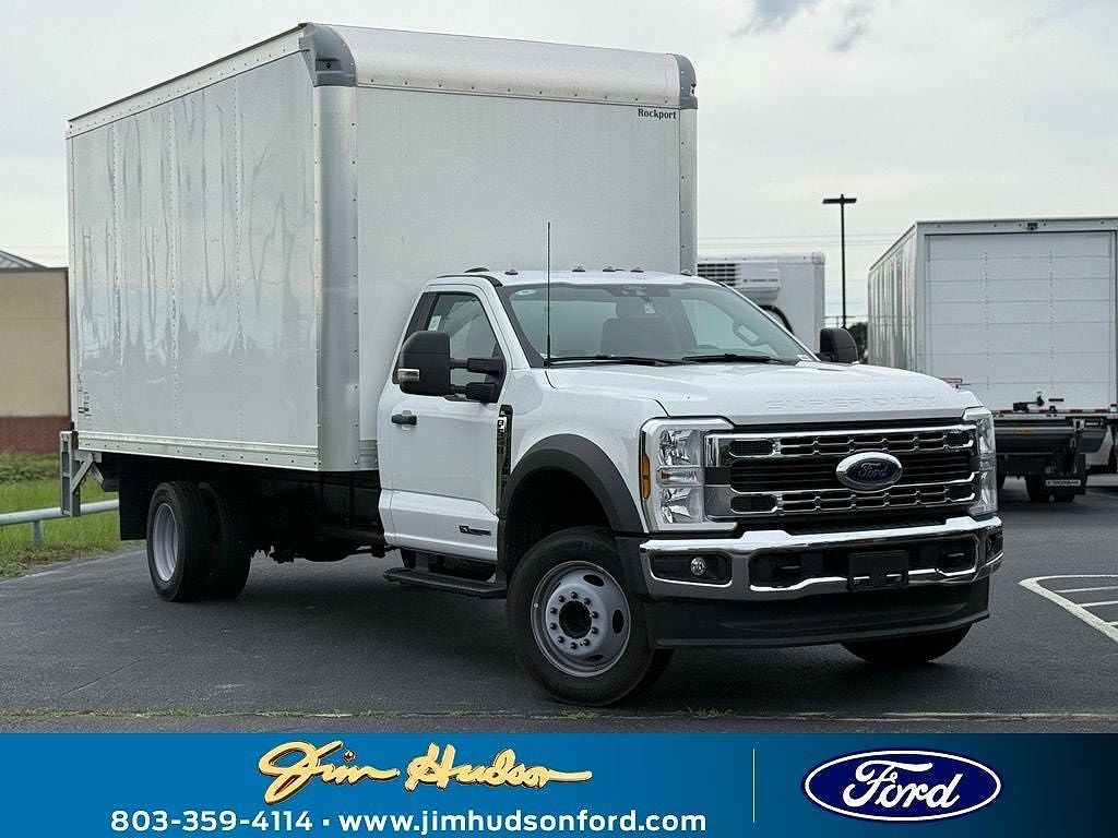 2025 FORD F-550