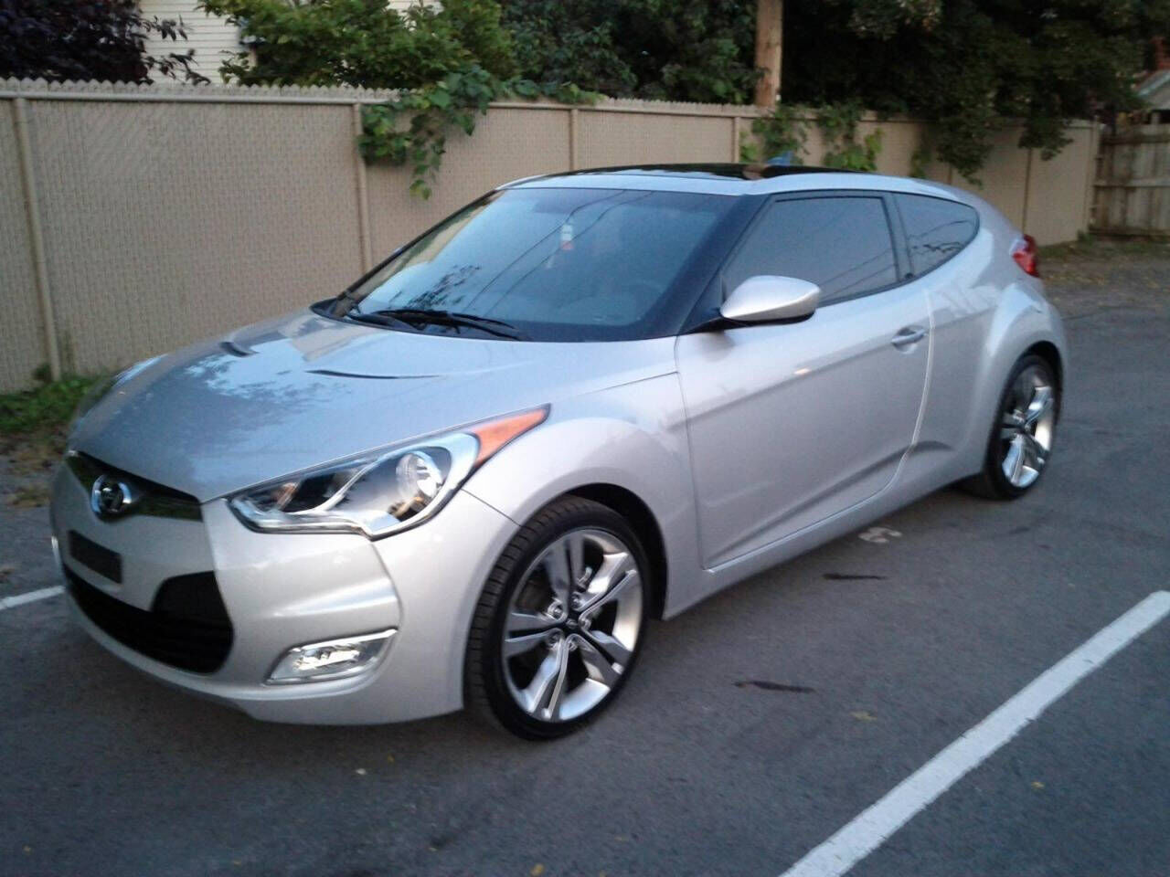 2014 HYUNDAI Veloster