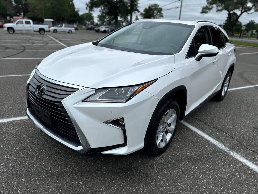LEXUS