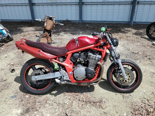 Suzuki GSF600S