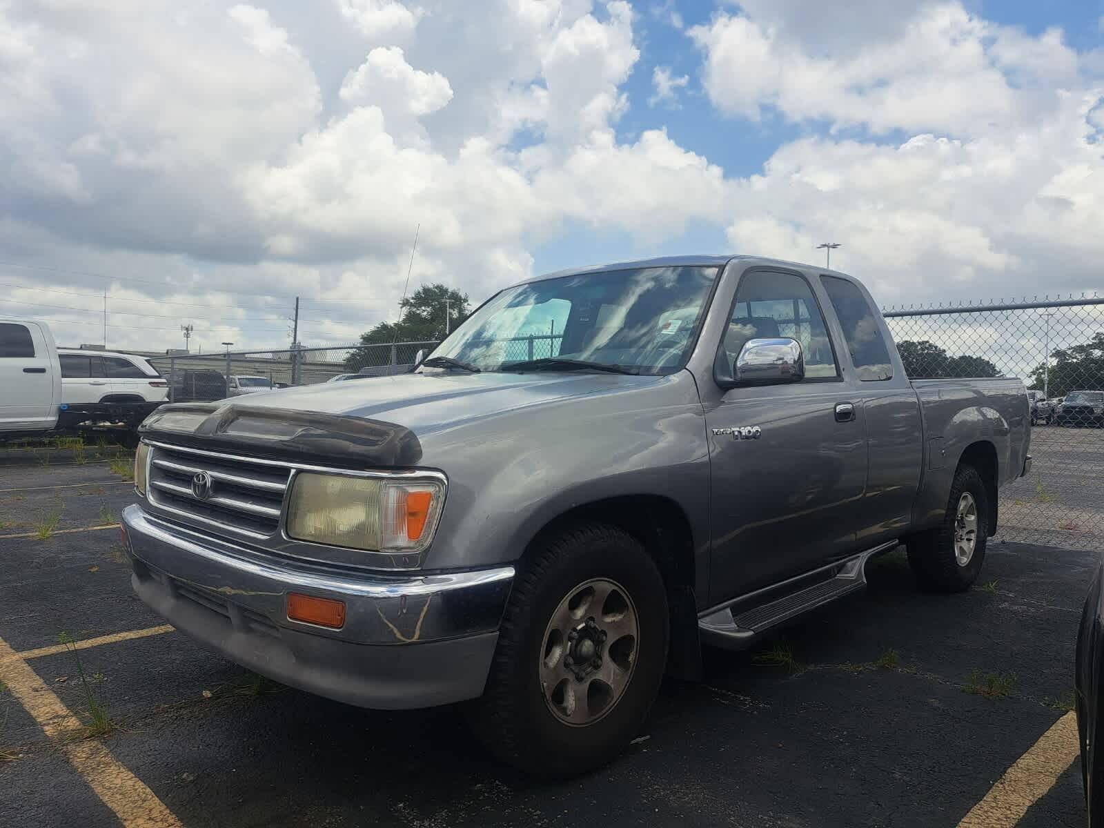 Toyota T100