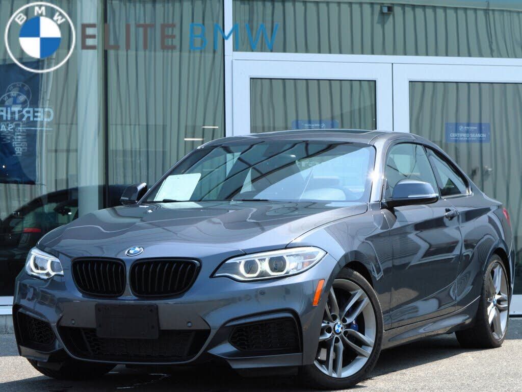 BMW 230i