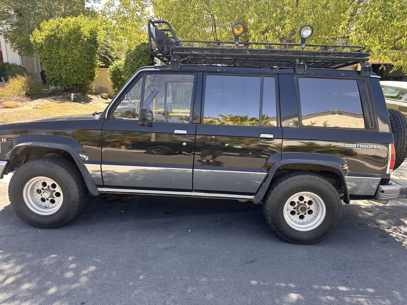 Isuzu Trooper