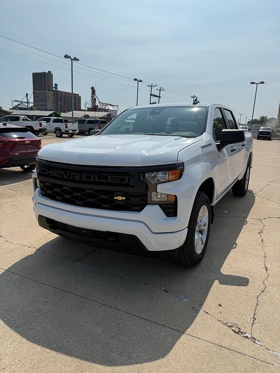 2025 CHEVROLET Silverado