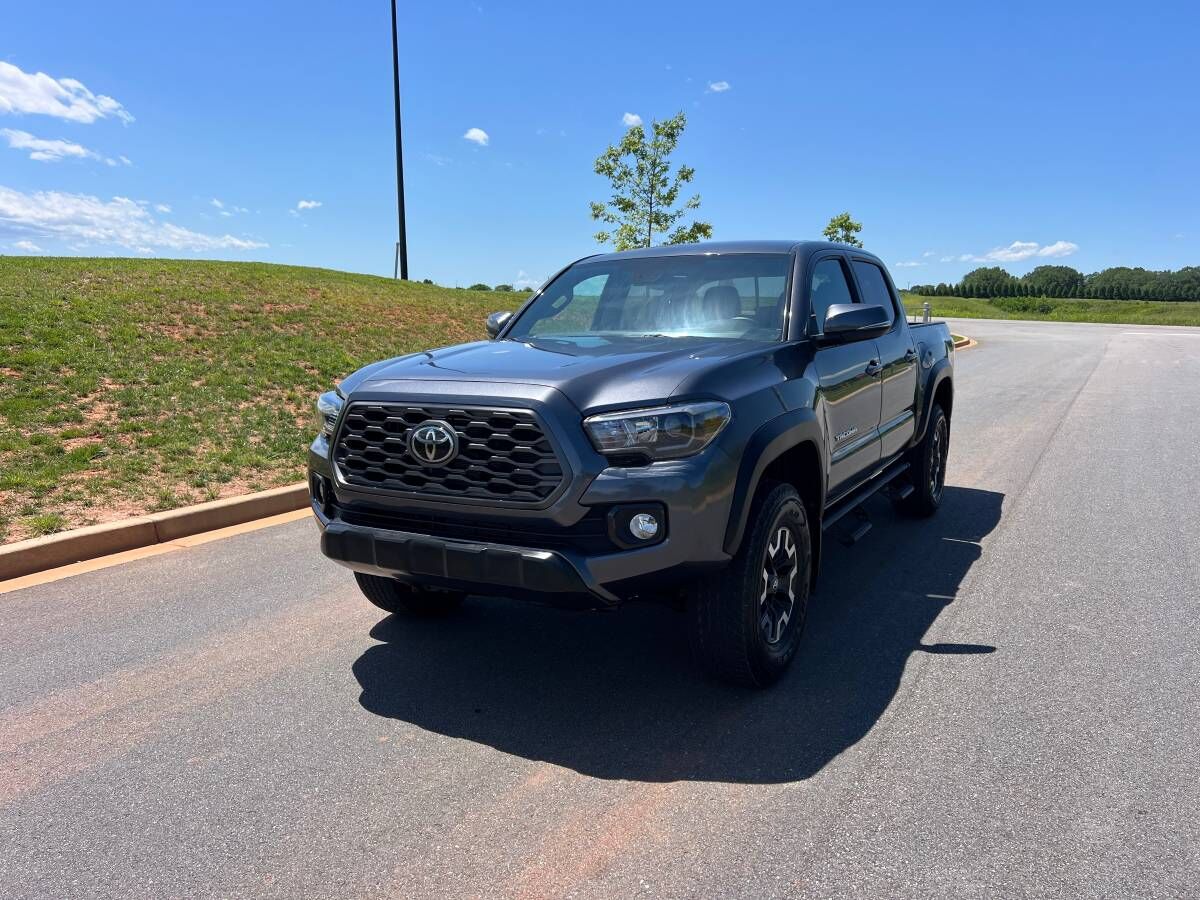 2022 TOYOTA Tacoma