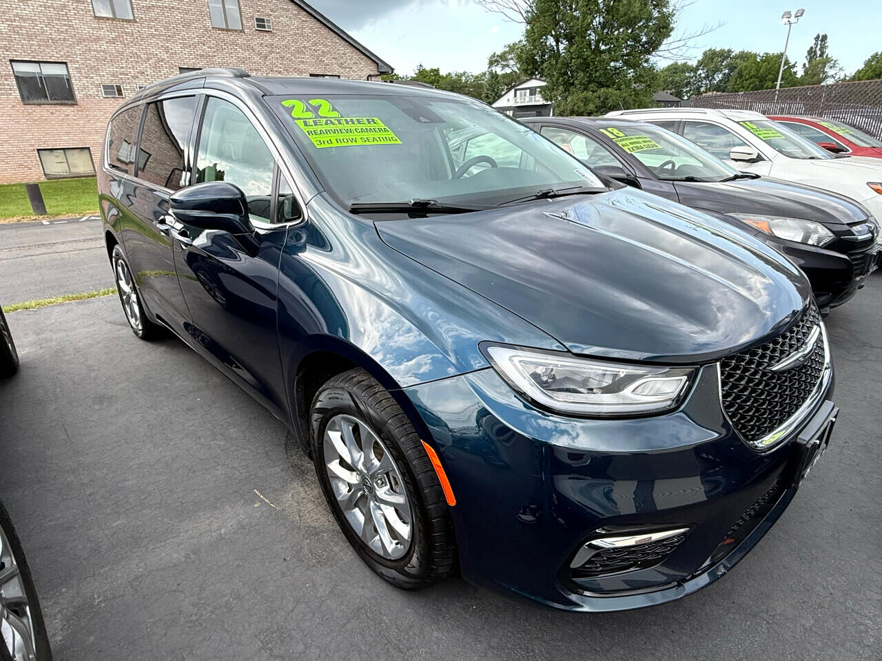 2022 CHRYSLER Pacifica