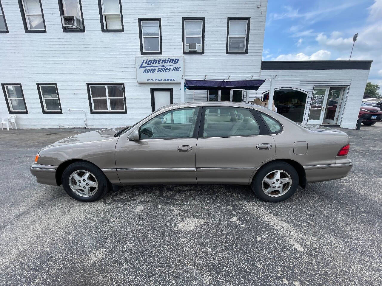1999 TOYOTA Avalon
