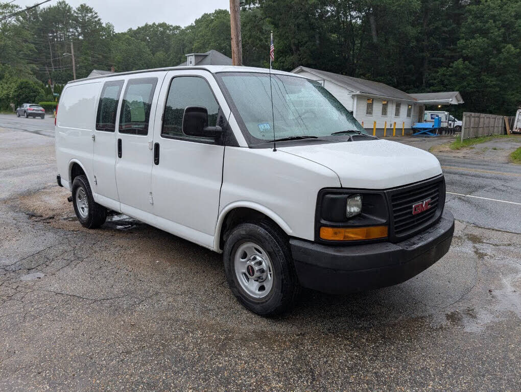 GMC Savana