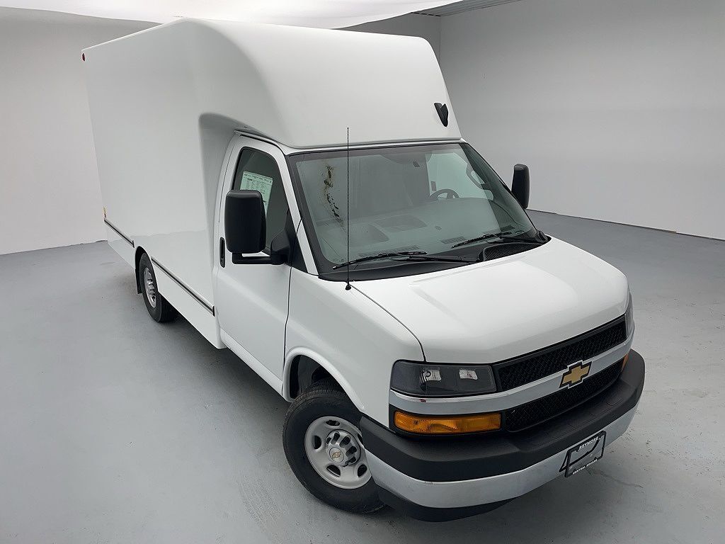 2025 CHEVROLET Express