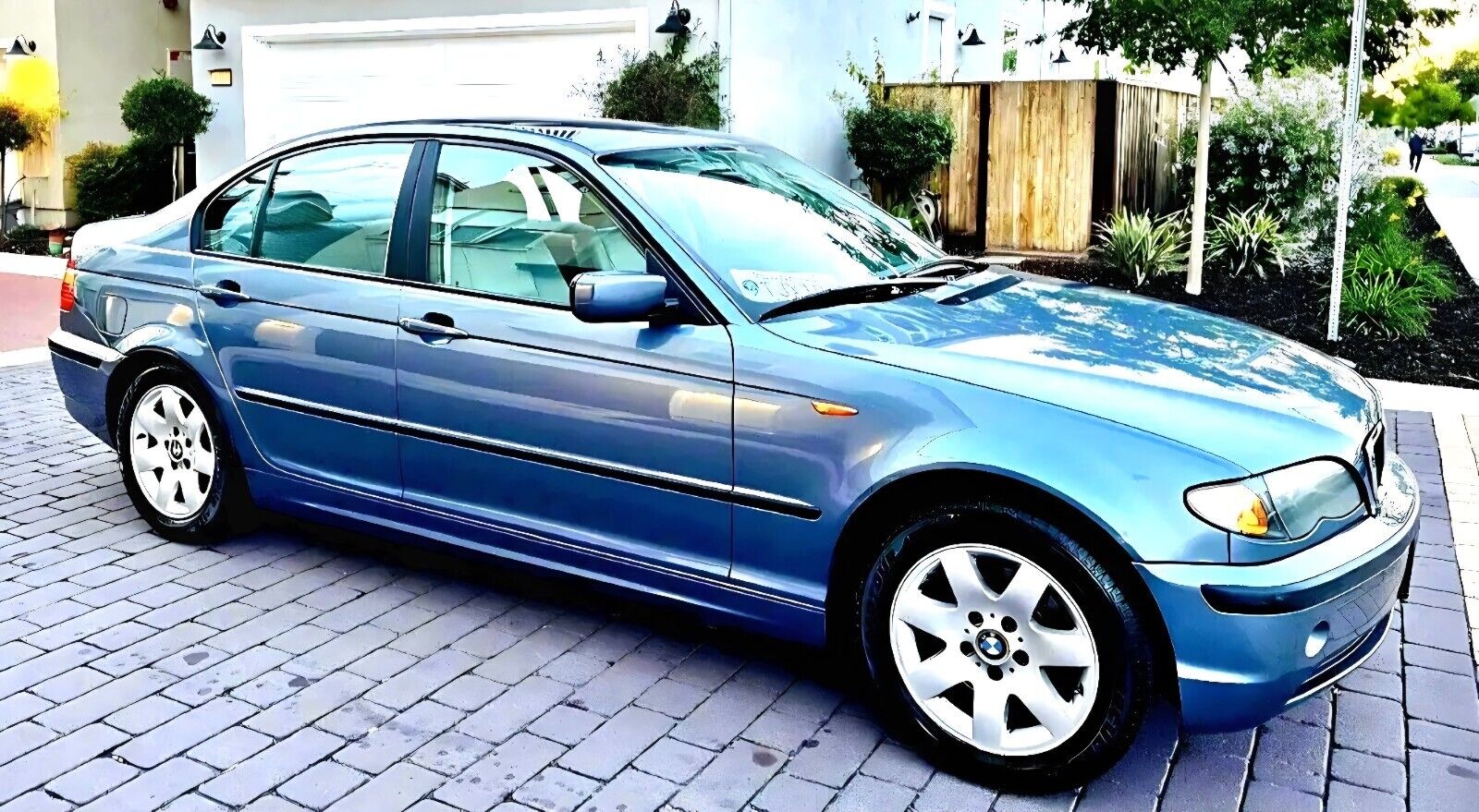 BMW 325i