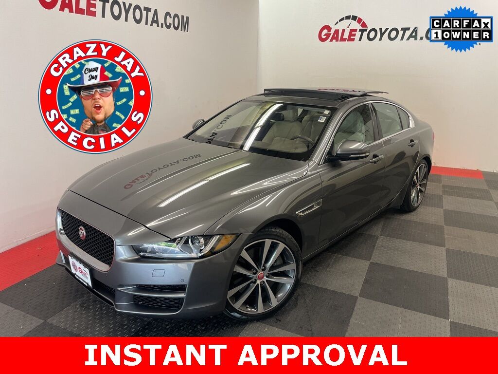 Jaguar XE