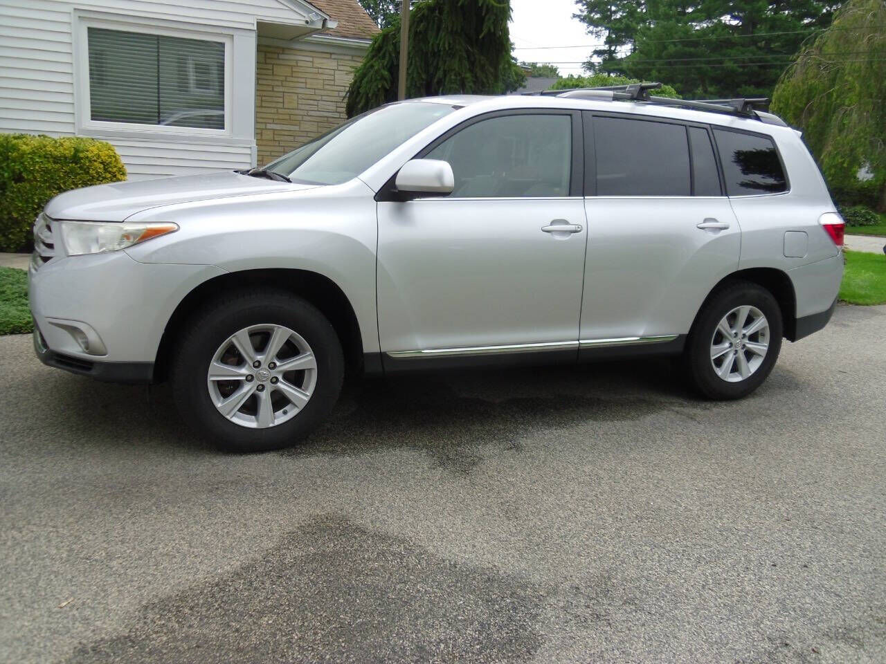 2011 TOYOTA Highlander
