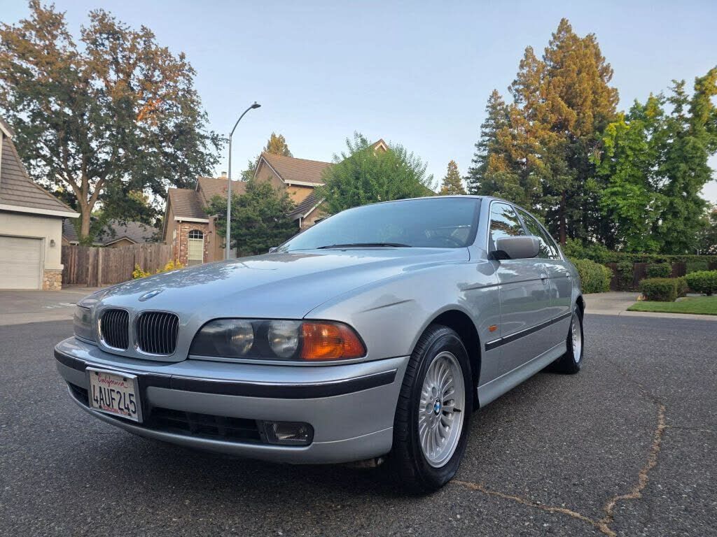 BMW 540i