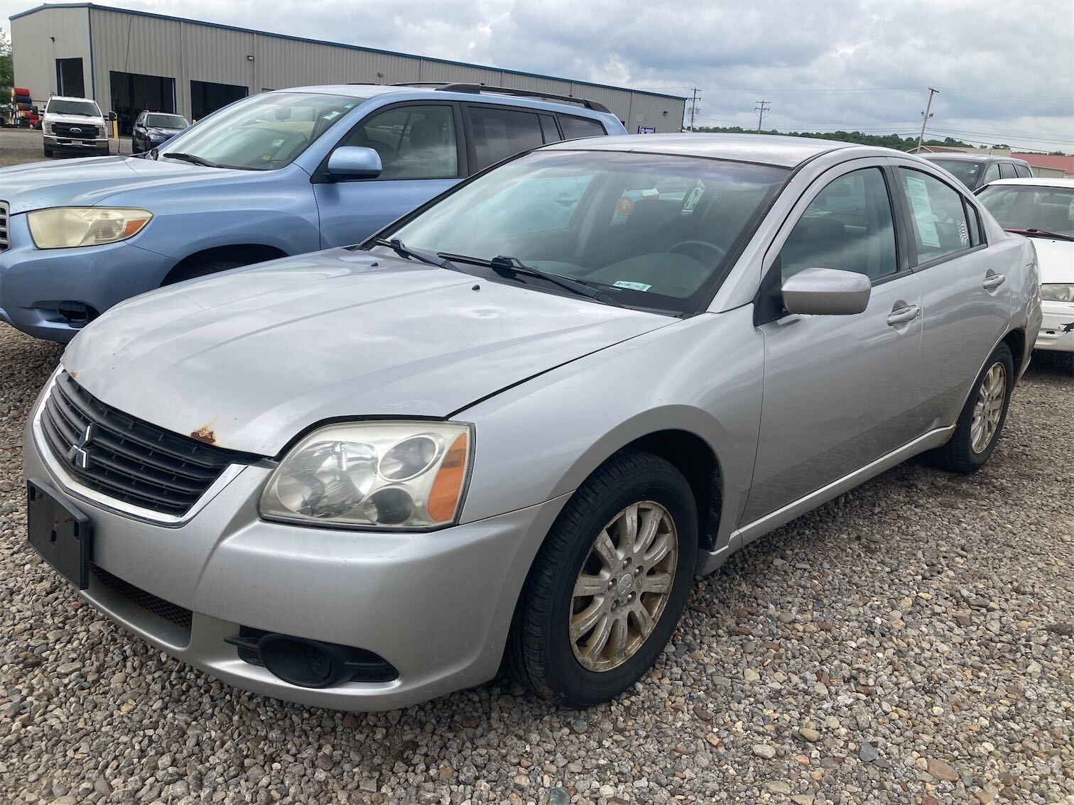 Mitsubishi Galant