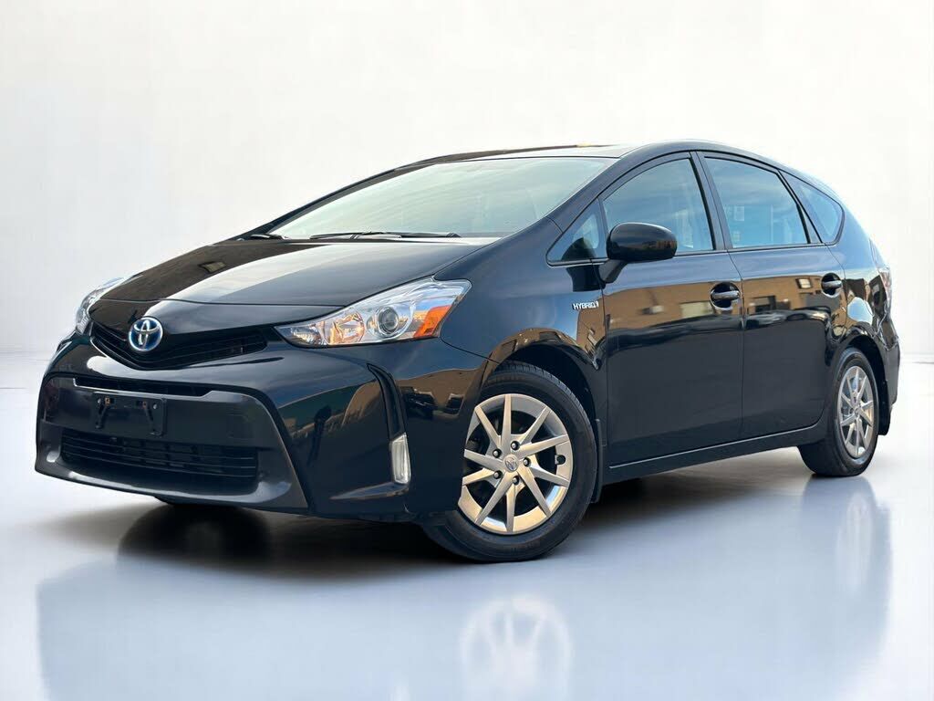 Toyota Prius V