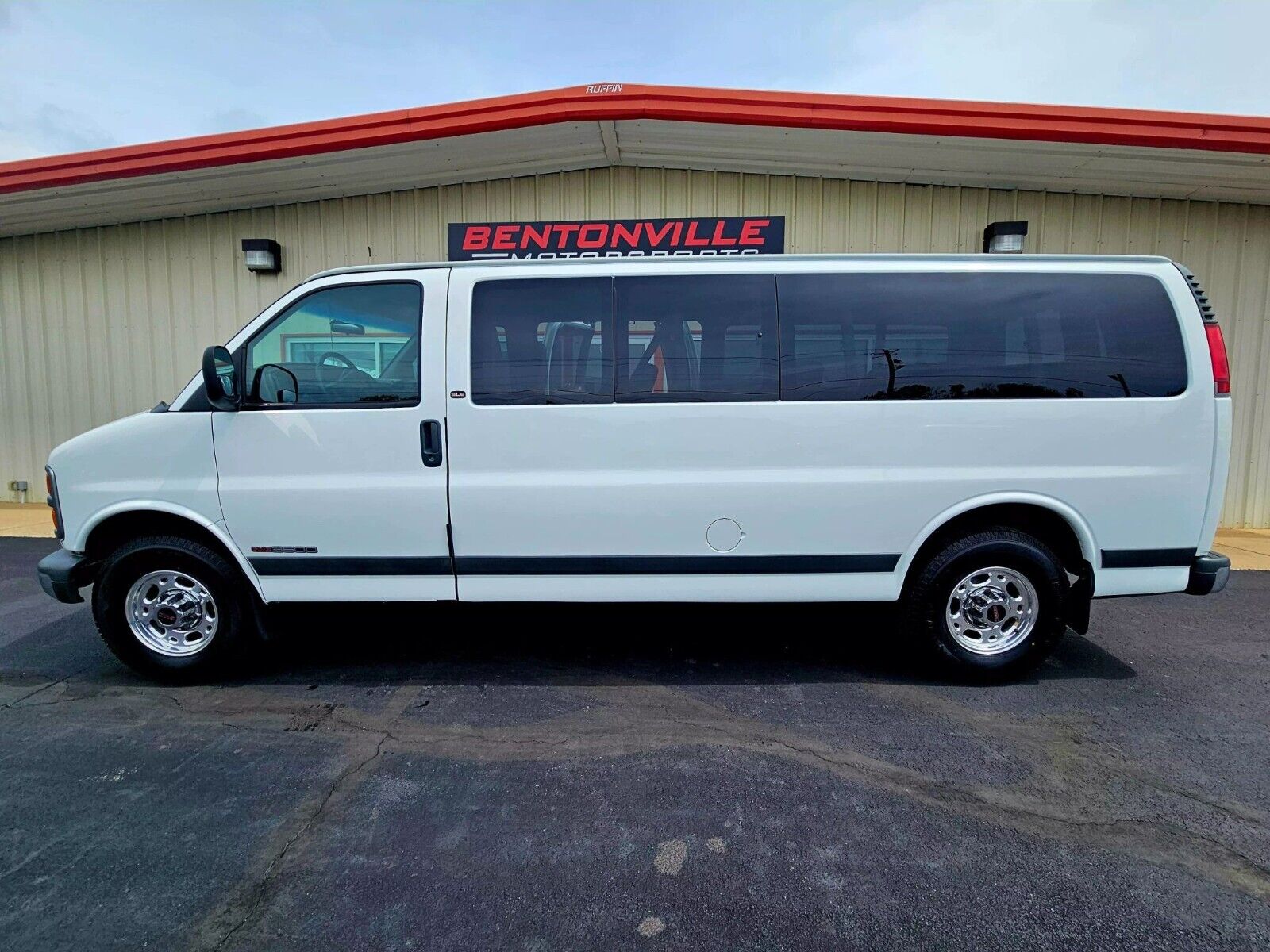 GMC Savana