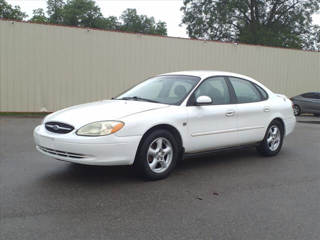 2002 FORD Taurus
