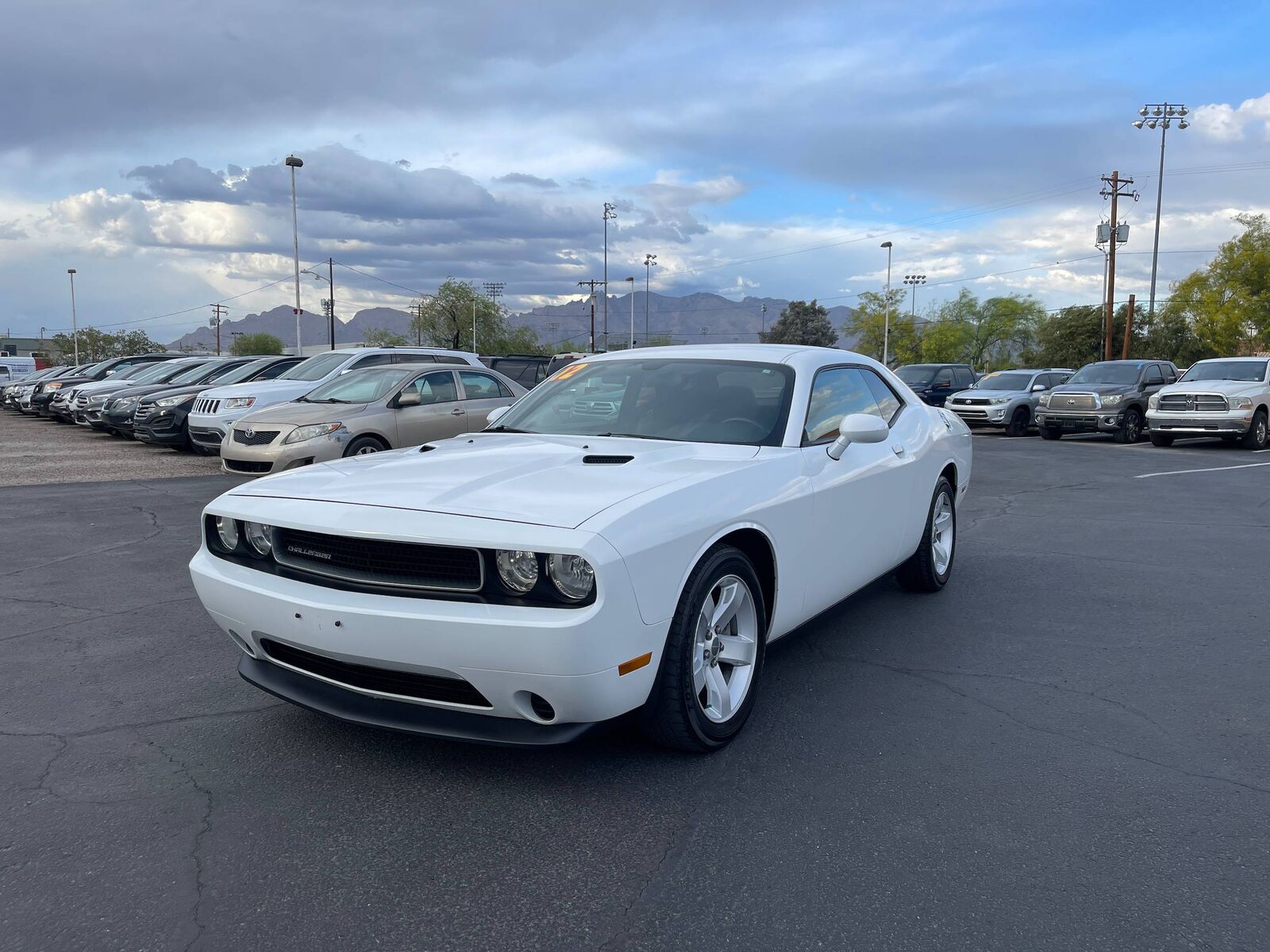 2012 DODGE Challenger
