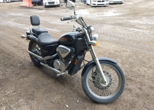 Honda VT600CD (SHADOW VLX DELUXE)