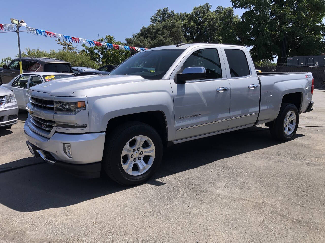 2018 CHEVROLET Silverado