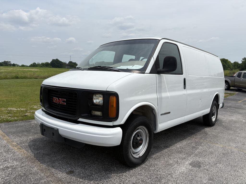 GMC Savana