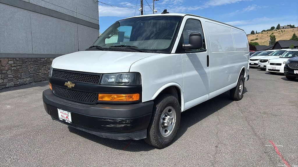 2023 CHEVROLET Express
