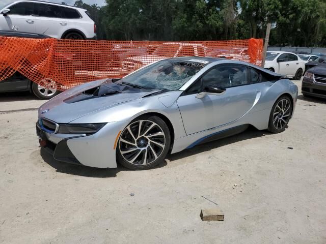 2016 BMW i8
