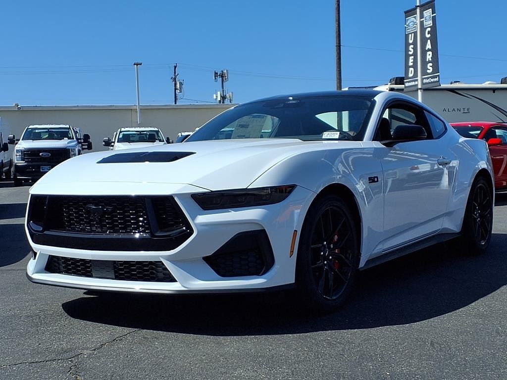 2025 FORD Mustang
