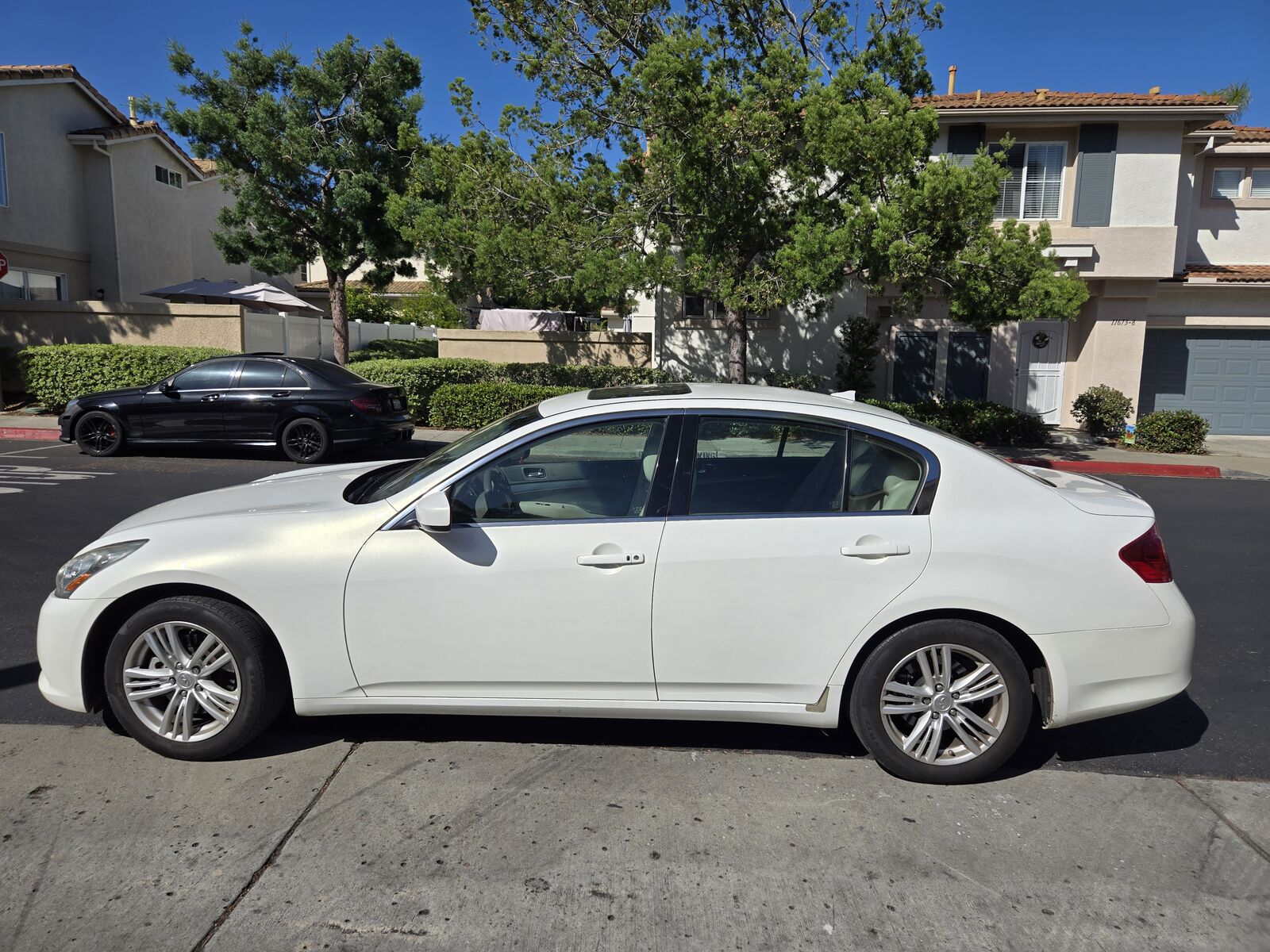 Infiniti G25