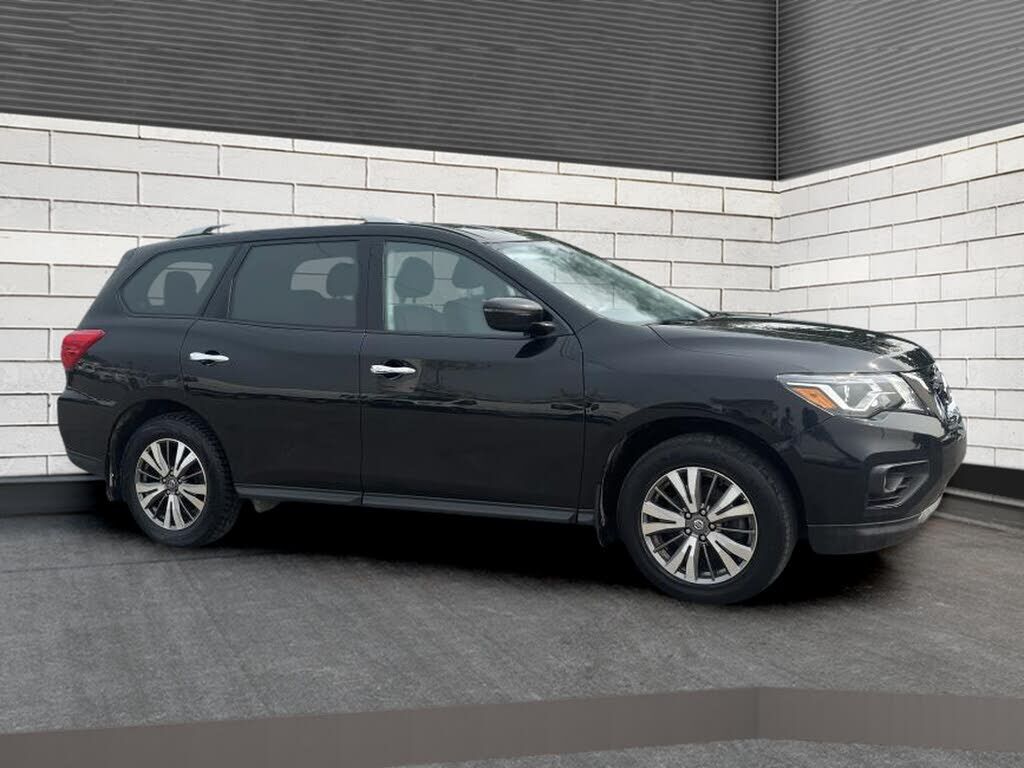 NISSAN